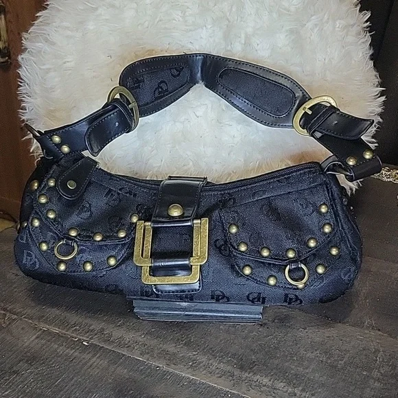 Elegant Black Bag - Picture 2 of 8